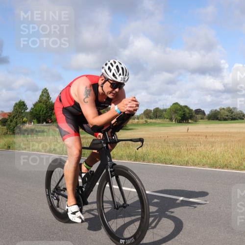 25.08.2024 - Elbe Triathlon Hamburg Fuchs,  Jonas http://msf.ph/oto/6851450 25.08.2024 09:57:35 Radfahren 222, 372, 485, 435, 236 meine-sportfotos.de