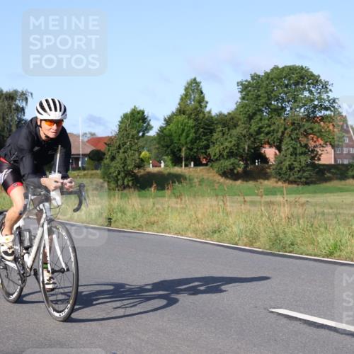 25.08.2024 - Elbe Triathlon Hamburg Fuchs,  Jonas http://msf.ph/oto/6851476 25.08.2024 09:14:59 Radfahren 63, 125, 170 meine-sportfotos.de