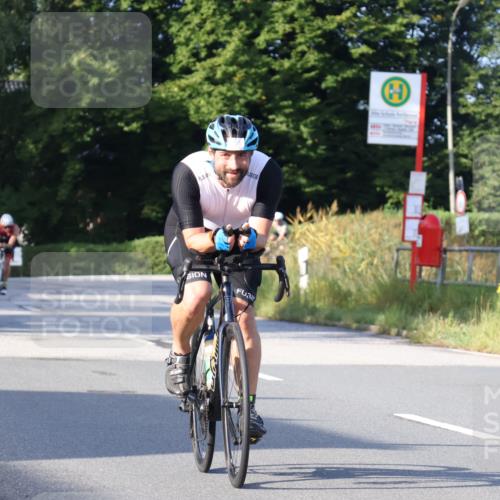 25.08.2024 - Elbe Triathlon Hamburg Fuchs,  Jonas http://msf.ph/oto/6851510 25.08.2024 09:15:01 Radfahren 63, 125, 170, 85 meine-sportfotos.de