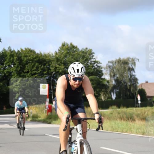 25.08.2024 - Elbe Triathlon Hamburg Fuchs,  Jonas http://msf.ph/oto/6851517 25.08.2024 09:57:42 Radfahren 485, 435, 236, 235, 267, 376, 484 meine-sportfotos.de