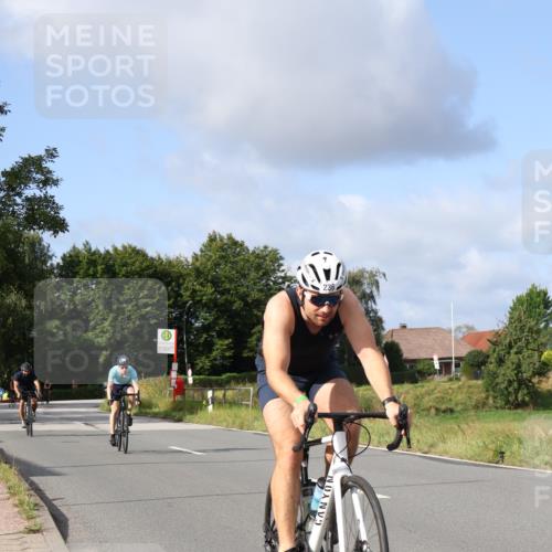 25.08.2024 - Elbe Triathlon Hamburg Fuchs,  Jonas http://msf.ph/oto/6851523 25.08.2024 09:57:42 Radfahren 485, 435, 236, 235, 267, 376, 484 meine-sportfotos.de