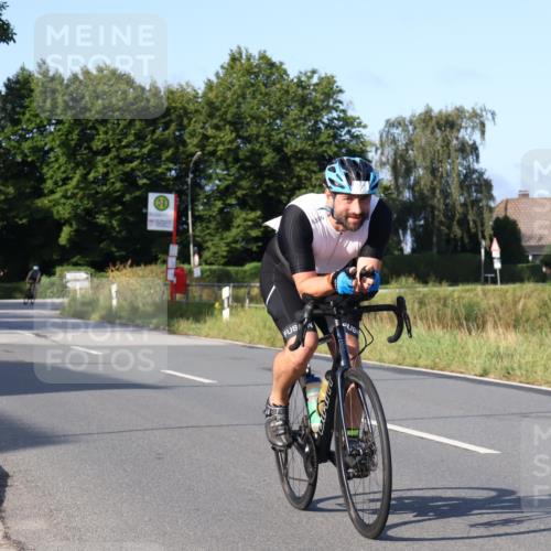 25.08.2024 - Elbe Triathlon Hamburg Fuchs,  Jonas http://msf.ph/oto/6851548 25.08.2024 09:15:02 Radfahren 63, 125, 170, 85, 207 meine-sportfotos.de