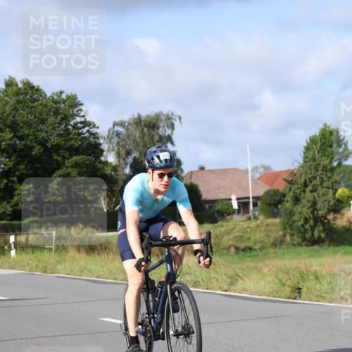 25.08.2024 - Elbe Triathlon Hamburg Fuchs,  Jonas http://msf.ph/oto/6851550 25.08.2024 09:57:43 Radfahren 435, 236, 235, 267, 376, 484 meine-sportfotos.de