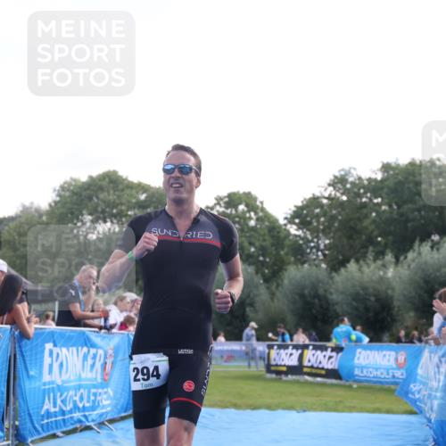 25.08.2024 - Elbe Triathlon Hamburg H.Heesch http://msf.ph/oto/6851578 25.08.2024 10:48:10 Ziel 161, 193, 294, 311 meine-sportfotos.de