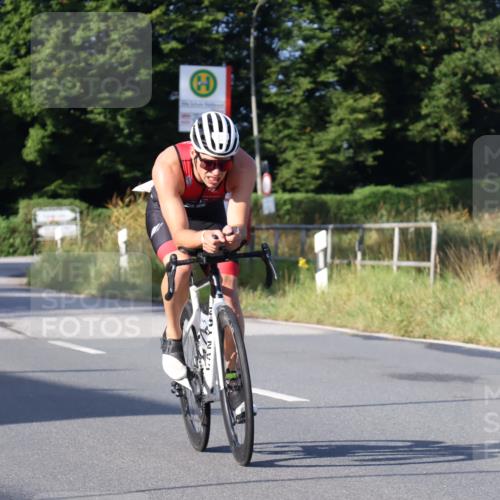 25.08.2024 - Elbe Triathlon Hamburg Fuchs,  Jonas http://msf.ph/oto/6851585 25.08.2024 09:15:06 Radfahren 170, 85, 207, 98 meine-sportfotos.de