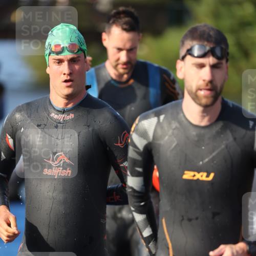 25.08.2024 - Elbe Triathlon Hamburg H.Heesch http://msf.ph/oto/6851591 25.08.2024 08:59:25 Schwimmen 202, 204, 237, 261, 274, 275, 278, 285, 298, 310, 316, 322 meine-sportfotos.de