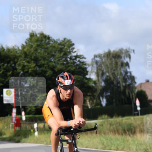 25.08.2024 - Elbe Triathlon Hamburg Fuchs,  Jonas http://msf.ph/oto/6851604 25.08.2024 09:57:48 Radfahren 235, 267, 376, 484, 264 meine-sportfotos.de