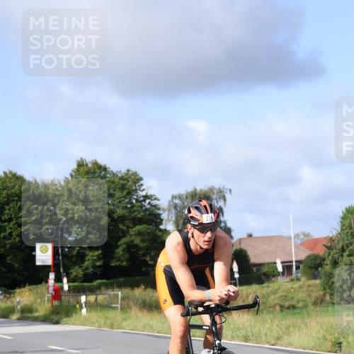 25.08.2024 - Elbe Triathlon Hamburg Fuchs,  Jonas http://msf.ph/oto/6851607 25.08.2024 09:57:48 Radfahren 235, 267, 376, 484, 264 meine-sportfotos.de