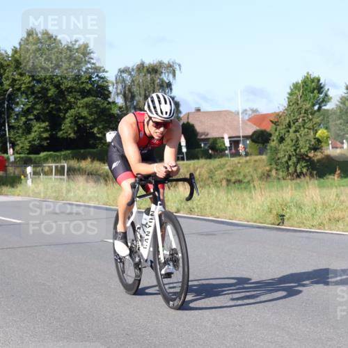25.08.2024 - Elbe Triathlon Hamburg Fuchs,  Jonas http://msf.ph/oto/6851614 25.08.2024 09:15:06 Radfahren 170, 85, 207, 98 meine-sportfotos.de