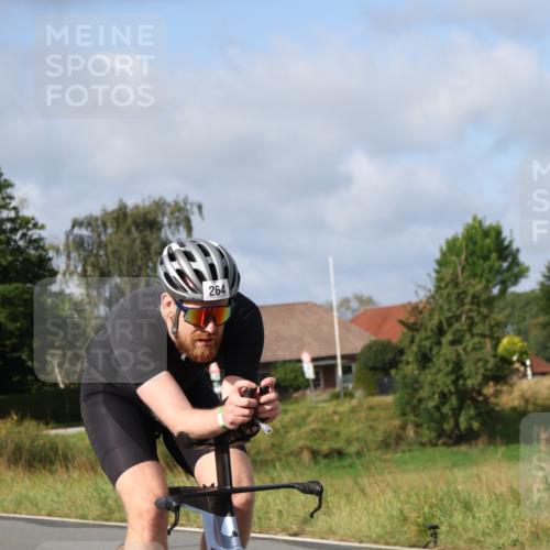 25.08.2024 - Elbe Triathlon Hamburg Fuchs,  Jonas http://msf.ph/oto/6851632 25.08.2024 09:57:51 Radfahren 376, 484, 264 meine-sportfotos.de