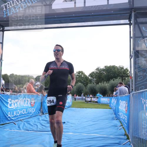 25.08.2024 - Elbe Triathlon Hamburg H.Heesch http://msf.ph/oto/6851658 25.08.2024 10:48:10 Ziel 161, 193, 294, 311 meine-sportfotos.de
