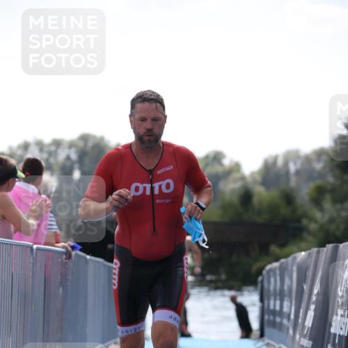25.08.2024 - Elbe Triathlon Hamburg H.Heesch http://msf.ph/oto/6851682 25.08.2024 15:26:56 Schwimmen  meine-sportfotos.de