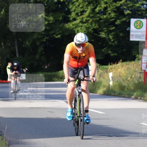25.08.2024 - Elbe Triathlon Hamburg Fuchs,  Jonas http://msf.ph/oto/6851701 25.08.2024 09:15:18 Radfahren 442, 111 meine-sportfotos.de