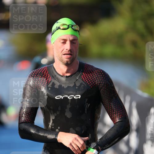 25.08.2024 - Elbe Triathlon Hamburg H.Heesch http://msf.ph/oto/6851737 25.08.2024 08:59:38 Schwimmen 202, 204, 209, 222, 261, 274, 278, 311, 322 meine-sportfotos.de