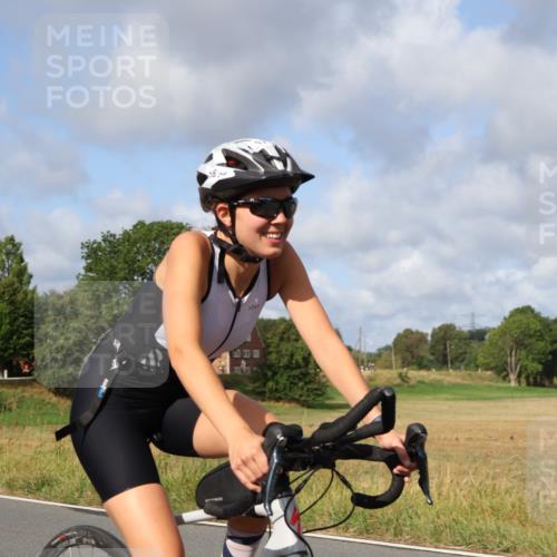 25.08.2024 - Elbe Triathlon Hamburg Fuchs,  Jonas http://msf.ph/oto/6851752 25.08.2024 09:58:10 Radfahren 548, 470 meine-sportfotos.de
