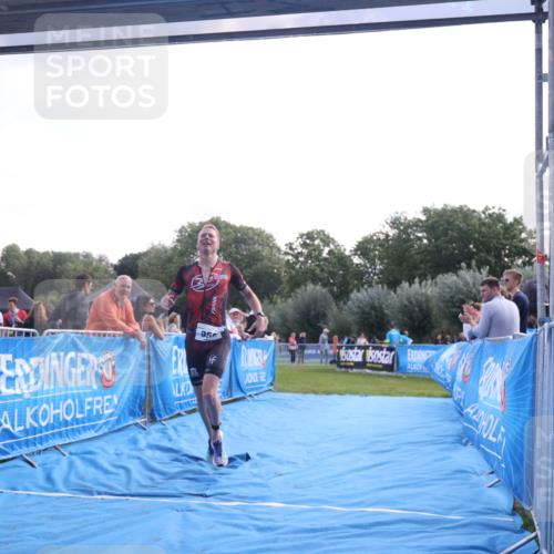 25.08.2024 - Elbe Triathlon Hamburg H.Heesch http://msf.ph/oto/6851762 25.08.2024 10:48:29 Ziel 359 meine-sportfotos.de