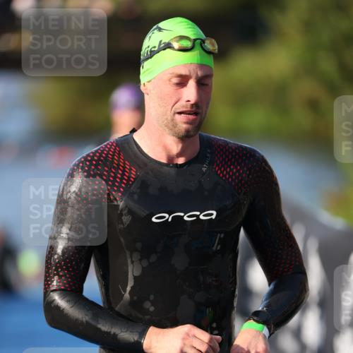 25.08.2024 - Elbe Triathlon Hamburg H.Heesch http://msf.ph/oto/6851763 25.08.2024 08:59:38 Schwimmen 202, 204, 209, 222, 261, 274, 278, 311, 322 meine-sportfotos.de