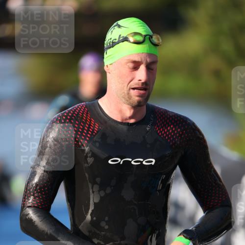 25.08.2024 - Elbe Triathlon Hamburg H.Heesch http://msf.ph/oto/6851772 25.08.2024 08:59:38 Schwimmen 202, 204, 209, 222, 261, 274, 278, 311, 322 meine-sportfotos.de