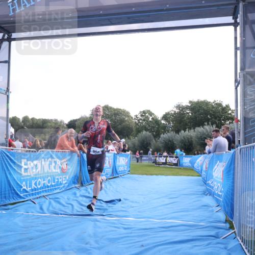 25.08.2024 - Elbe Triathlon Hamburg H.Heesch http://msf.ph/oto/6851777 25.08.2024 10:48:29 Ziel 359 meine-sportfotos.de