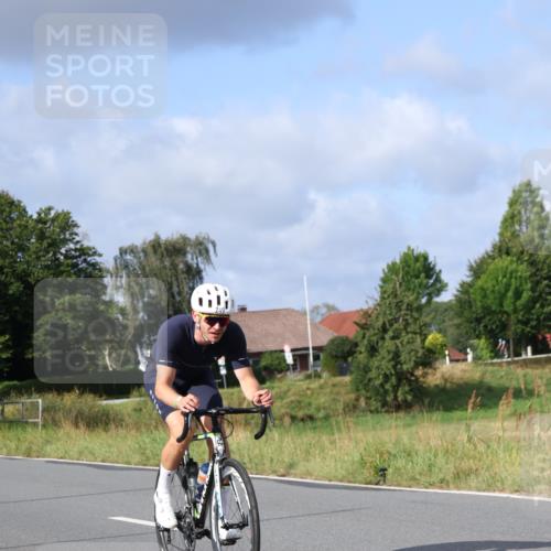 25.08.2024 - Elbe Triathlon Hamburg Fuchs,  Jonas http://msf.ph/oto/6851793 25.08.2024 09:58:19 Radfahren 249, 552 meine-sportfotos.de
