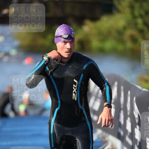 25.08.2024 - Elbe Triathlon Hamburg H.Heesch http://msf.ph/oto/6851800 25.08.2024 08:59:40 Schwimmen 209, 222, 261, 274, 278, 311, 322 meine-sportfotos.de