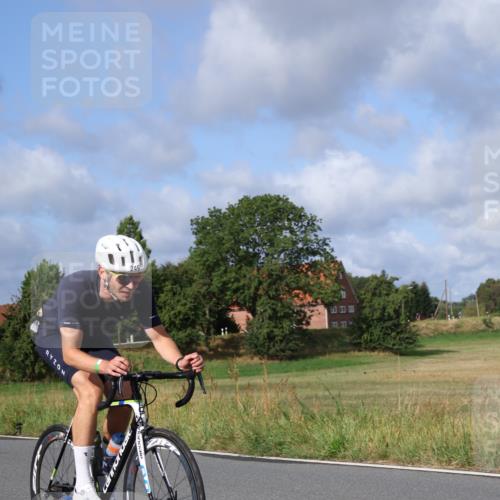 25.08.2024 - Elbe Triathlon Hamburg Fuchs,  Jonas http://msf.ph/oto/6851809 25.08.2024 09:58:20 Radfahren 249, 552 meine-sportfotos.de