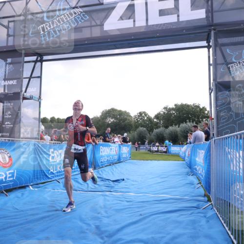 25.08.2024 - Elbe Triathlon Hamburg H.Heesch http://msf.ph/oto/6851844 25.08.2024 10:48:30 Ziel 359 meine-sportfotos.de