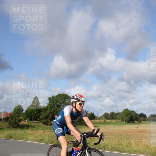 25.08.2024 - Elbe Triathlon Hamburg Fuchs,  Jonas http://msf.ph/oto/6851850 25.08.2024 09:58:23 Radfahren 249, 552, 525 meine-sportfotos.de