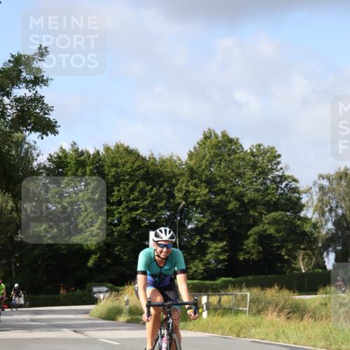 25.08.2024 - Elbe Triathlon Hamburg Fuchs,  Jonas http://msf.ph/oto/6851874 25.08.2024 09:58:29 Radfahren 525, 455, 285 meine-sportfotos.de