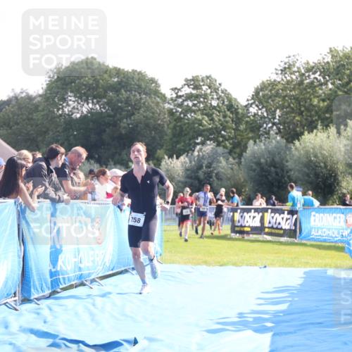25.08.2024 - Elbe Triathlon Hamburg H.Heesch http://msf.ph/oto/6851912 25.08.2024 10:48:40 Ziel 121, 258 meine-sportfotos.de