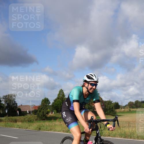 25.08.2024 - Elbe Triathlon Hamburg Fuchs,  Jonas http://msf.ph/oto/6851915 25.08.2024 09:58:30 Radfahren 525, 455, 285, 388 meine-sportfotos.de
