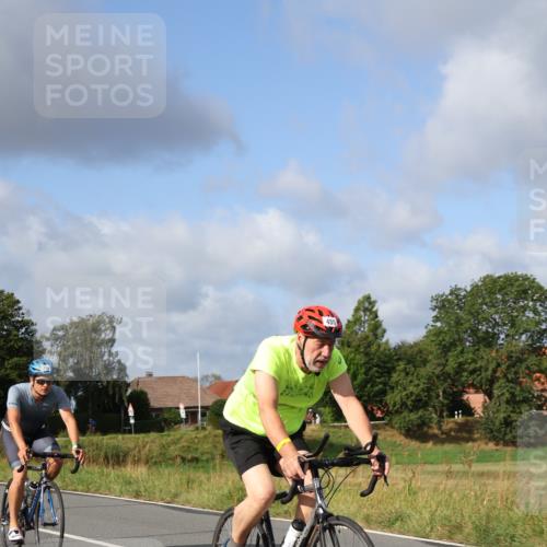 25.08.2024 - Elbe Triathlon Hamburg Fuchs,  Jonas http://msf.ph/oto/6851936 25.08.2024 09:58:35 Radfahren 525, 455, 285, 388, 345, 417 meine-sportfotos.de