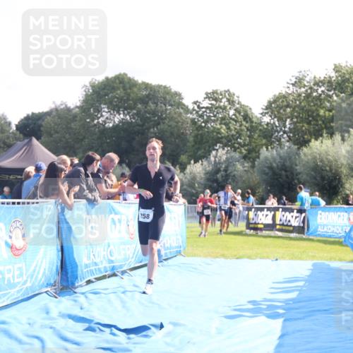 25.08.2024 - Elbe Triathlon Hamburg H.Heesch http://msf.ph/oto/6851939 25.08.2024 10:48:40 Ziel 121, 258 meine-sportfotos.de