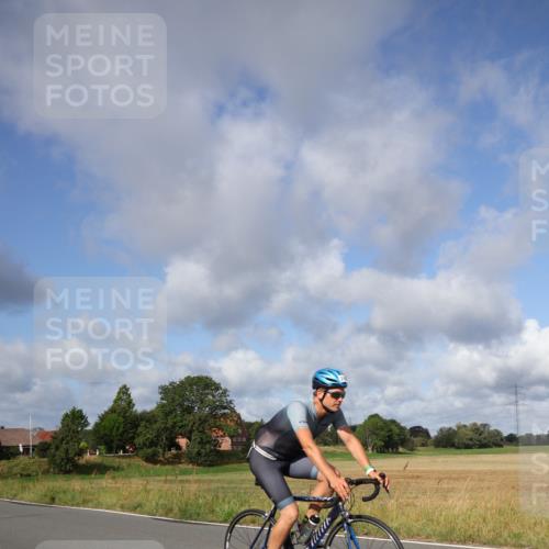 25.08.2024 - Elbe Triathlon Hamburg Fuchs,  Jonas http://msf.ph/oto/6851959 25.08.2024 09:58:36 Radfahren 455, 285, 388, 345, 417 meine-sportfotos.de