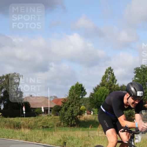 25.08.2024 - Elbe Triathlon Hamburg Fuchs,  Jonas http://msf.ph/oto/6852014 25.08.2024 09:58:40 Radfahren 455, 285, 388, 345, 417 meine-sportfotos.de