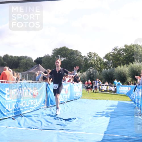 25.08.2024 - Elbe Triathlon Hamburg H.Heesch http://msf.ph/oto/6852024 25.08.2024 10:48:41 Ziel 121, 258 meine-sportfotos.de