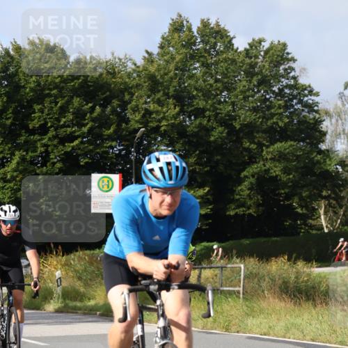 25.08.2024 - Elbe Triathlon Hamburg Fuchs,  Jonas http://msf.ph/oto/6852076 25.08.2024 09:58:48 Radfahren 282, 336, 231, 469 meine-sportfotos.de