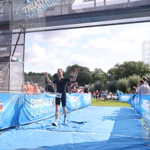 25.08.2024 - Elbe Triathlon Hamburg H.Heesch http://msf.ph/oto/6852078 25.08.2024 10:48:41 Ziel 121, 258 meine-sportfotos.de