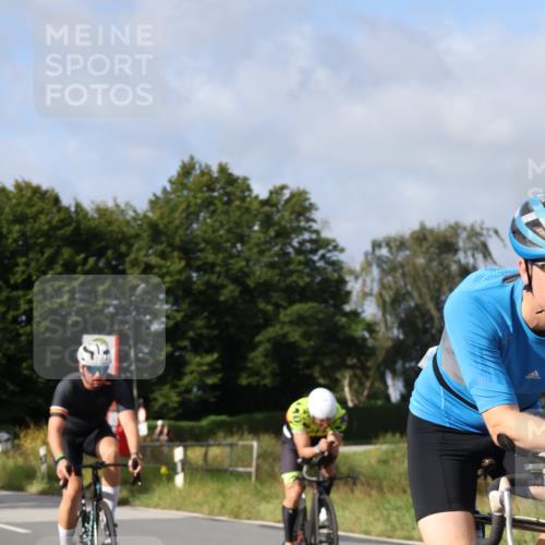 25.08.2024 - Elbe Triathlon Hamburg Fuchs,  Jonas http://msf.ph/oto/6852098 25.08.2024 09:58:49 Radfahren 282, 336, 231, 469, 233 meine-sportfotos.de