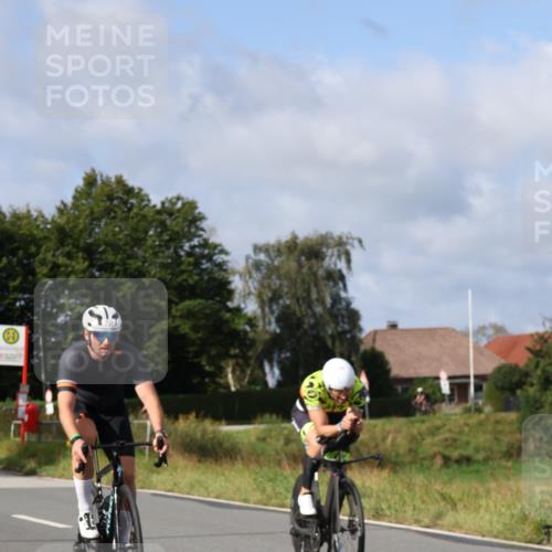 25.08.2024 - Elbe Triathlon Hamburg Fuchs,  Jonas http://msf.ph/oto/6852111 25.08.2024 09:58:49 Radfahren 282, 336, 231, 469, 233 meine-sportfotos.de