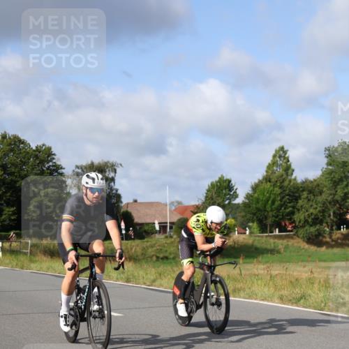 25.08.2024 - Elbe Triathlon Hamburg Fuchs,  Jonas http://msf.ph/oto/6852126 25.08.2024 09:58:49 Radfahren 282, 336, 231, 469, 233 meine-sportfotos.de