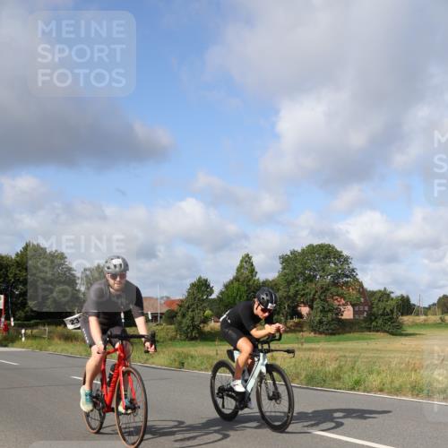 25.08.2024 - Elbe Triathlon Hamburg Fuchs,  Jonas http://msf.ph/oto/6852164 25.08.2024 09:58:56 Radfahren 469, 233, 446, 528, 220 meine-sportfotos.de
