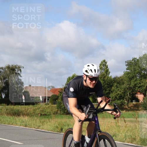25.08.2024 - Elbe Triathlon Hamburg Fuchs,  Jonas http://msf.ph/oto/6852230 25.08.2024 09:59:02 Radfahren 446, 528, 220 meine-sportfotos.de