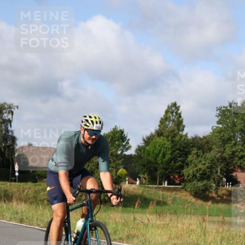 25.08.2024 - Elbe Triathlon Hamburg Fuchs,  Jonas http://msf.ph/oto/6852252 25.08.2024 09:59:15 Radfahren 262, 508, 497 meine-sportfotos.de