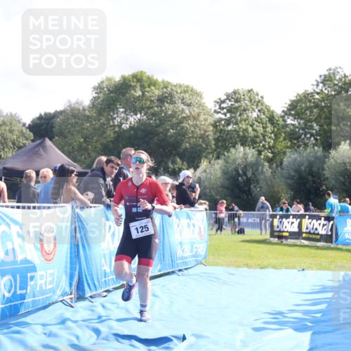 25.08.2024 - Elbe Triathlon Hamburg H.Heesch http://msf.ph/oto/6852254 25.08.2024 10:48:45 Ziel 121, 258 meine-sportfotos.de