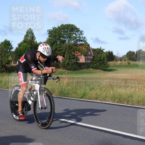 25.08.2024 - Elbe Triathlon Hamburg Fuchs,  Jonas http://msf.ph/oto/6852259 25.08.2024 09:15:47 Radfahren 126, 66, 44, 223, 231 meine-sportfotos.de