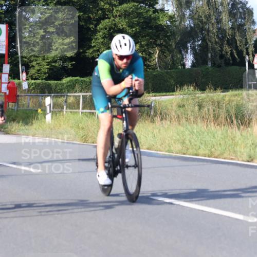 25.08.2024 - Elbe Triathlon Hamburg Fuchs,  Jonas http://msf.ph/oto/6852282 25.08.2024 09:15:49 Radfahren 66, 44, 223, 231, 82 meine-sportfotos.de