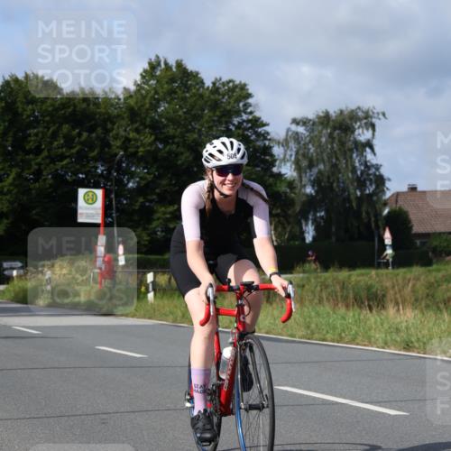 25.08.2024 - Elbe Triathlon Hamburg Fuchs,  Jonas http://msf.ph/oto/6852284 25.08.2024 09:59:19 Radfahren 262, 508, 497, 128 meine-sportfotos.de