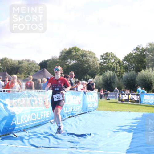 25.08.2024 - Elbe Triathlon Hamburg H.Heesch http://msf.ph/oto/6852303 25.08.2024 10:48:46 Ziel 121, 258 meine-sportfotos.de