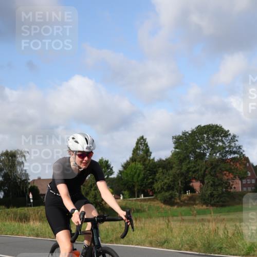 25.08.2024 - Elbe Triathlon Hamburg Fuchs,  Jonas http://msf.ph/oto/6852334 25.08.2024 09:59:21 Radfahren 508, 497, 128 meine-sportfotos.de